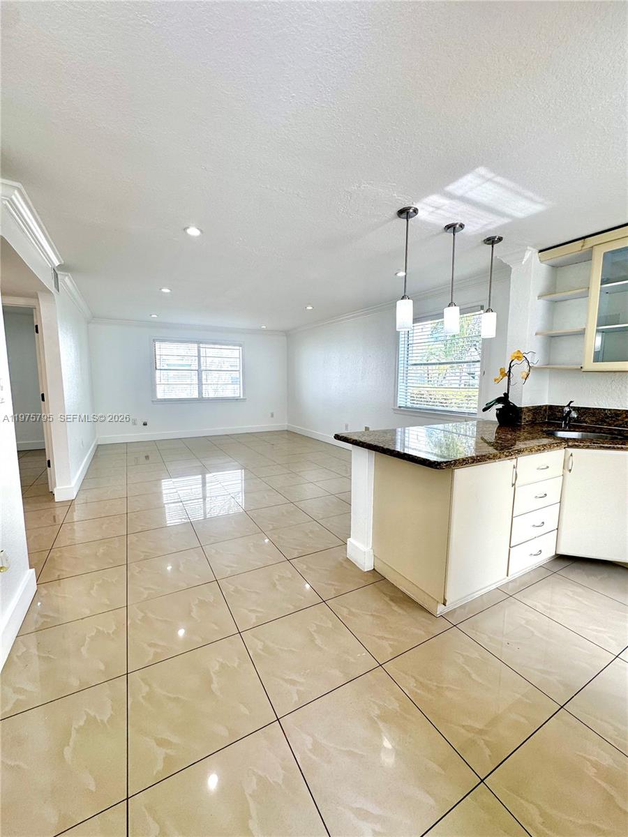 17255 SW 95th Avenue 101, Palmetto Bay, FL 33157, Palmetto Bay