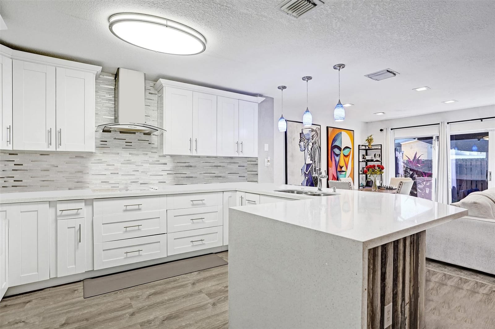 786 NW 42nd Place — photo 7