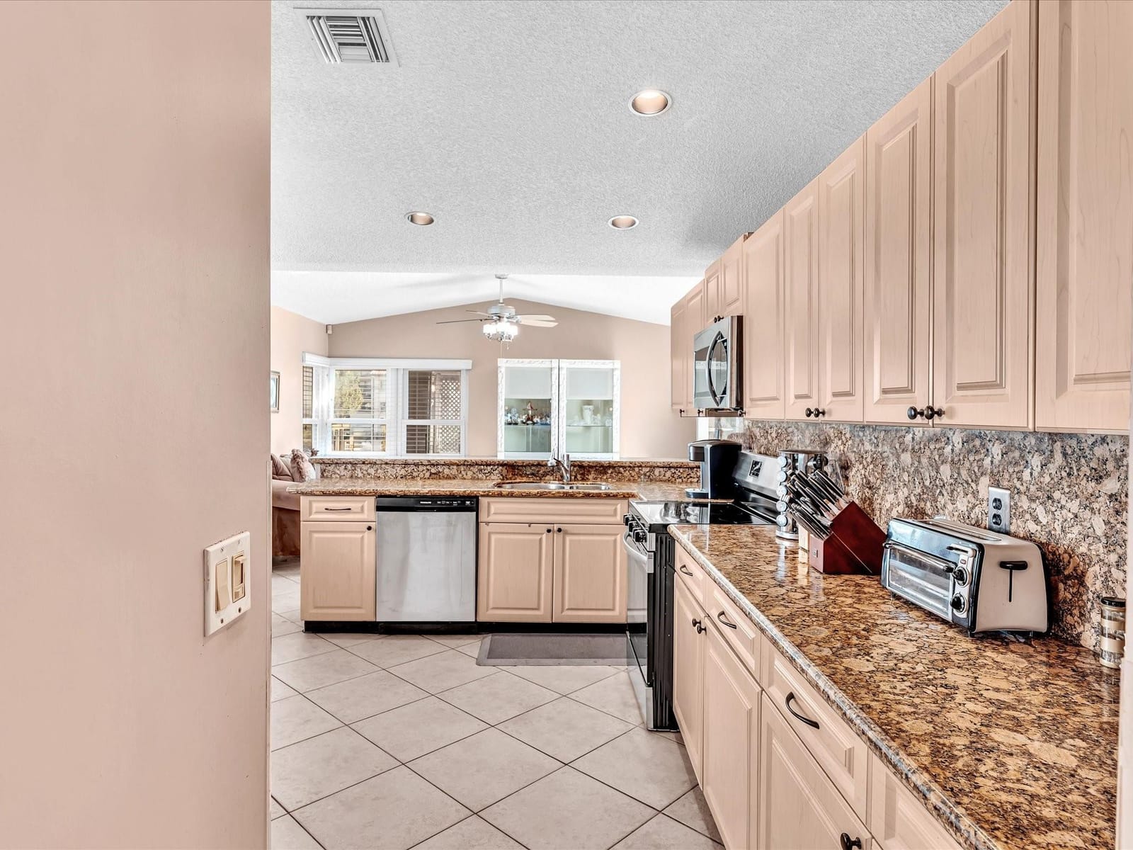 9816 NW 41st Street, Sunrise, FL 33351 photo 14