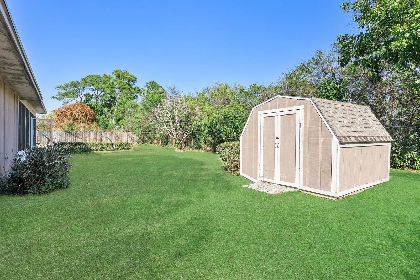 102 SE Crosspoint Drive, Port St. Lucie, FL 34983 photo 22