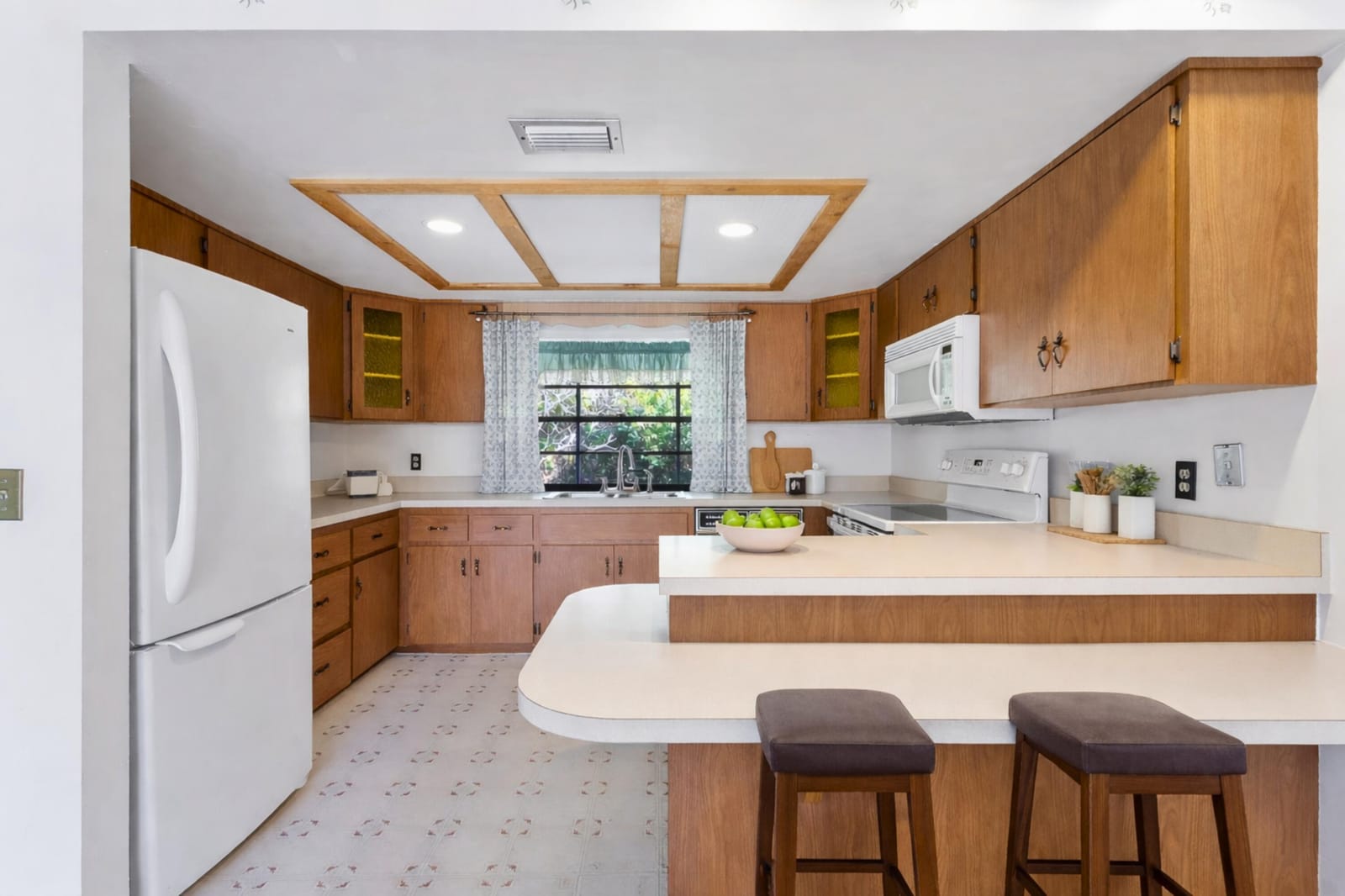 102 SE Crosspoint Drive — photo 8