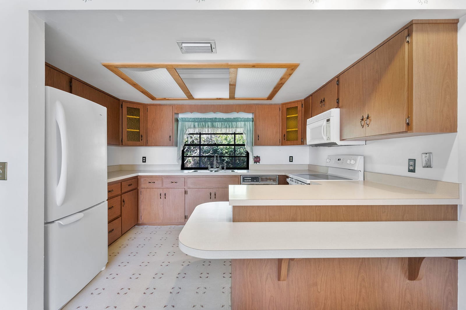 102 SE Crosspoint Drive — photo 9