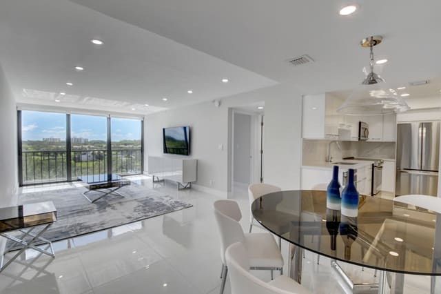 7847 Lakeside Boulevard 1063, Boca Raton, FL 33434