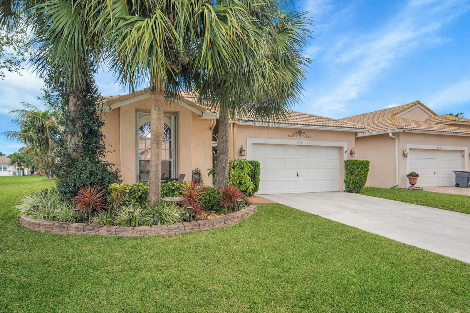 10801 Grant Way, Boynton Beach, FL 33437 photo 2