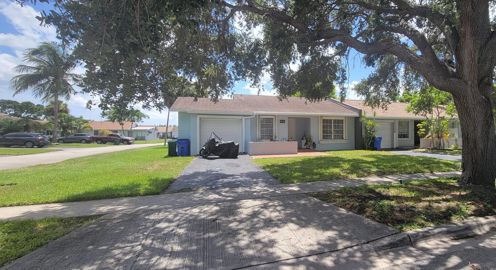 5550 Lakewood Circle A, Margate, FL 33063
