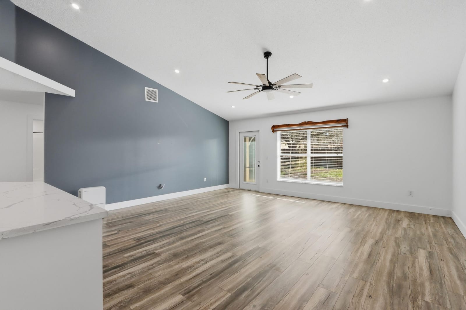 1818 SW Notre Dame Avenue — photo 8