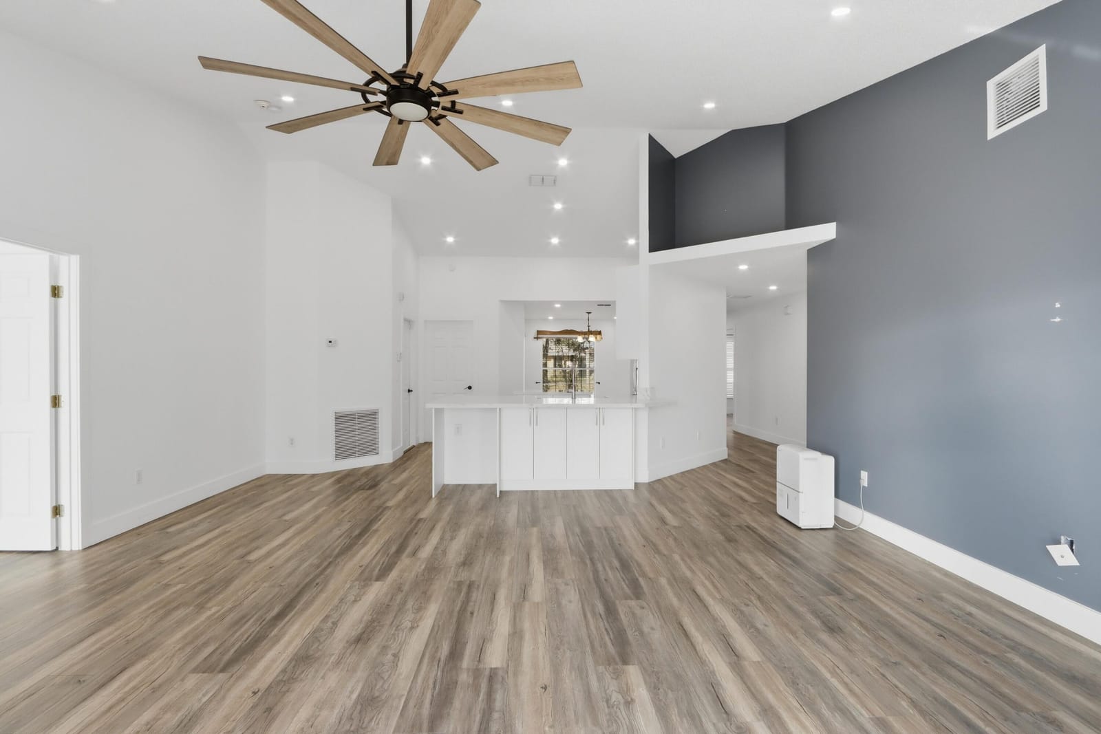 1818 SW Notre Dame Avenue — photo 10