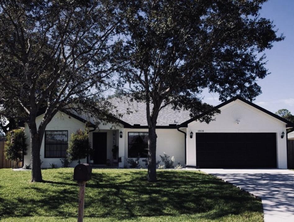 1818 SW Notre Dame Avenue, Port St. Lucie, FL 34953, Port St Lucie