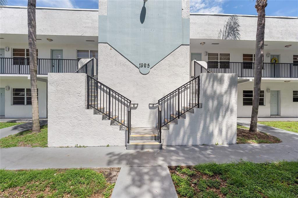 1925 Madison Street 14, Hollywood, FL 33020, Hollywood
