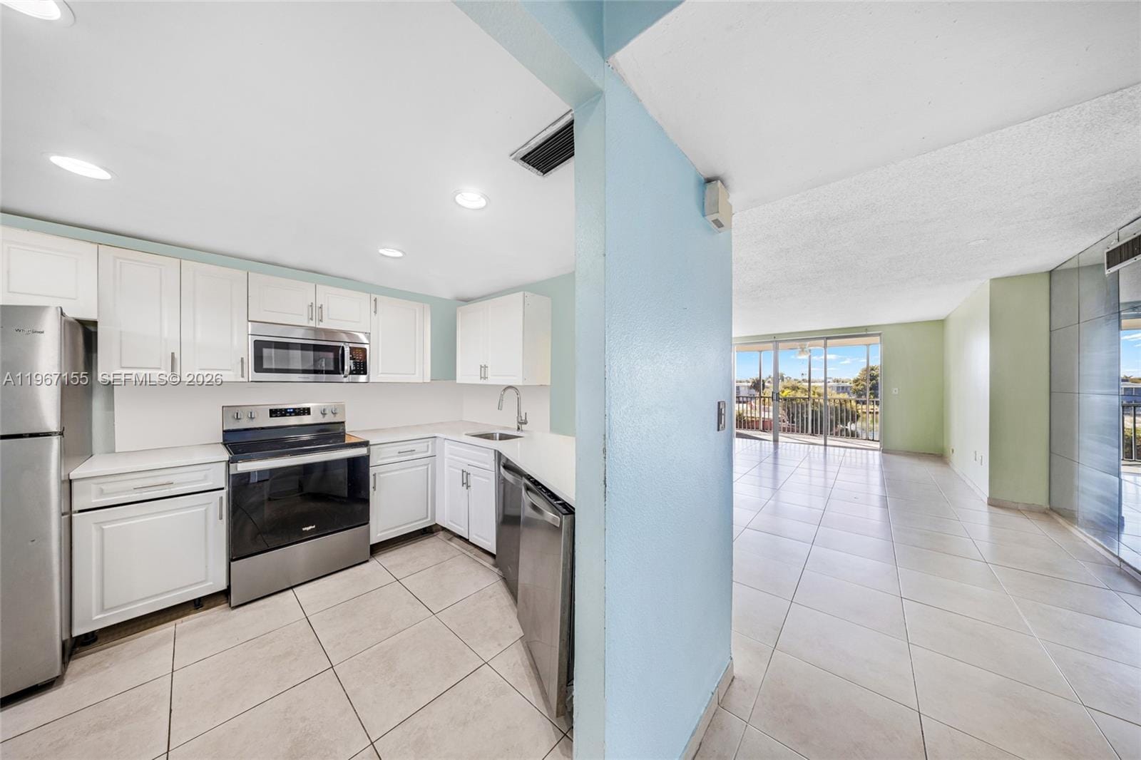 1750 NE 191st Street 3264, Miami, FL 33179 photo 18