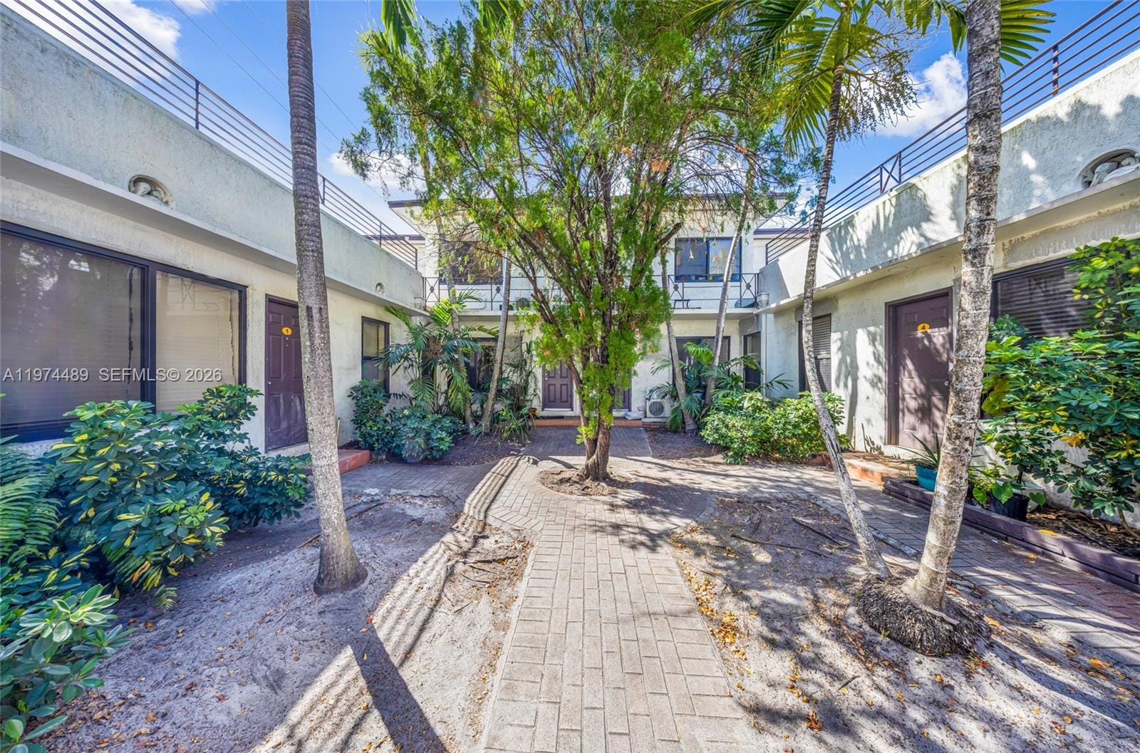 2000 Monroe Street, Hollywood, FL 33020 photo 3