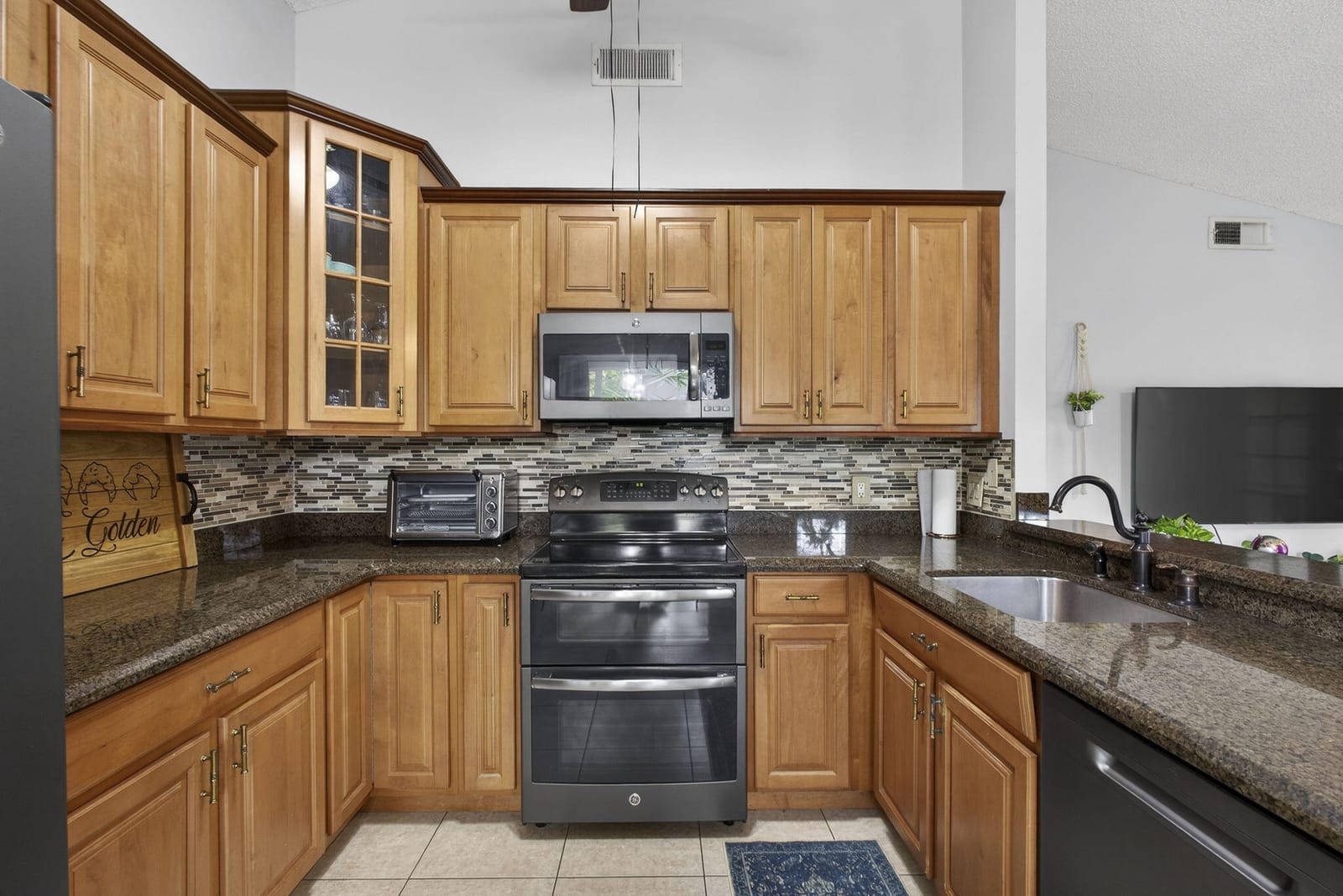 1172 Grandview Circle — photo 12