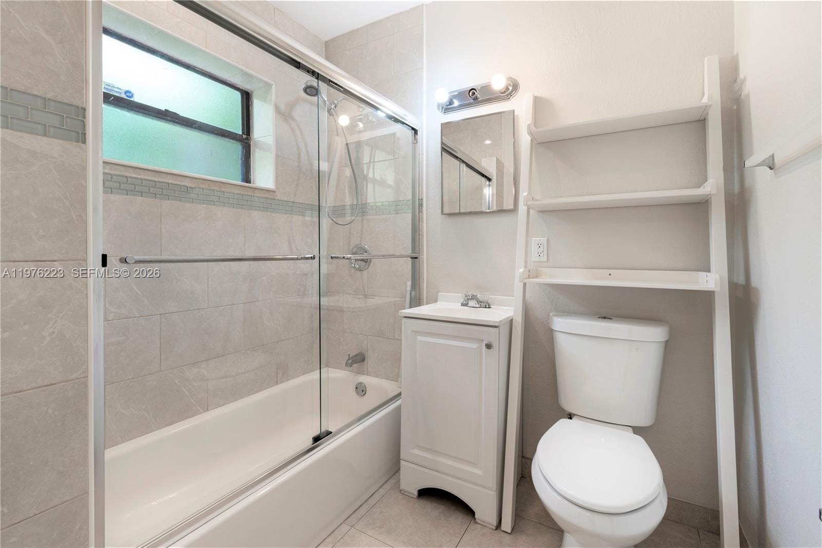 214 Salamanca Avenue 3 — photo 2