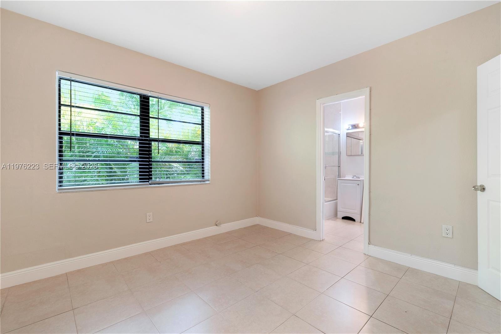 214 Salamanca Avenue 3 — photo 6