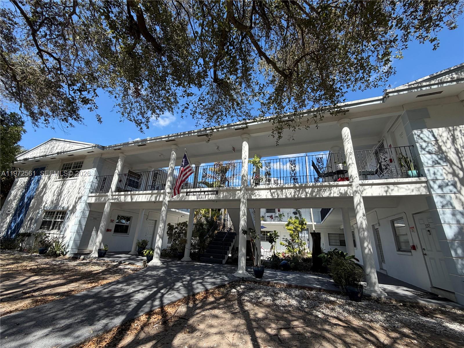 3515 Van Buren Street 102, Hollywood, FL 33021, Hollywood