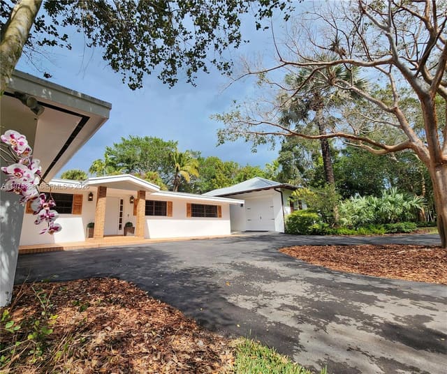 6065 SW 133rd Street, sold in Martin Bros Ranch Estates, Pinecrest, FL