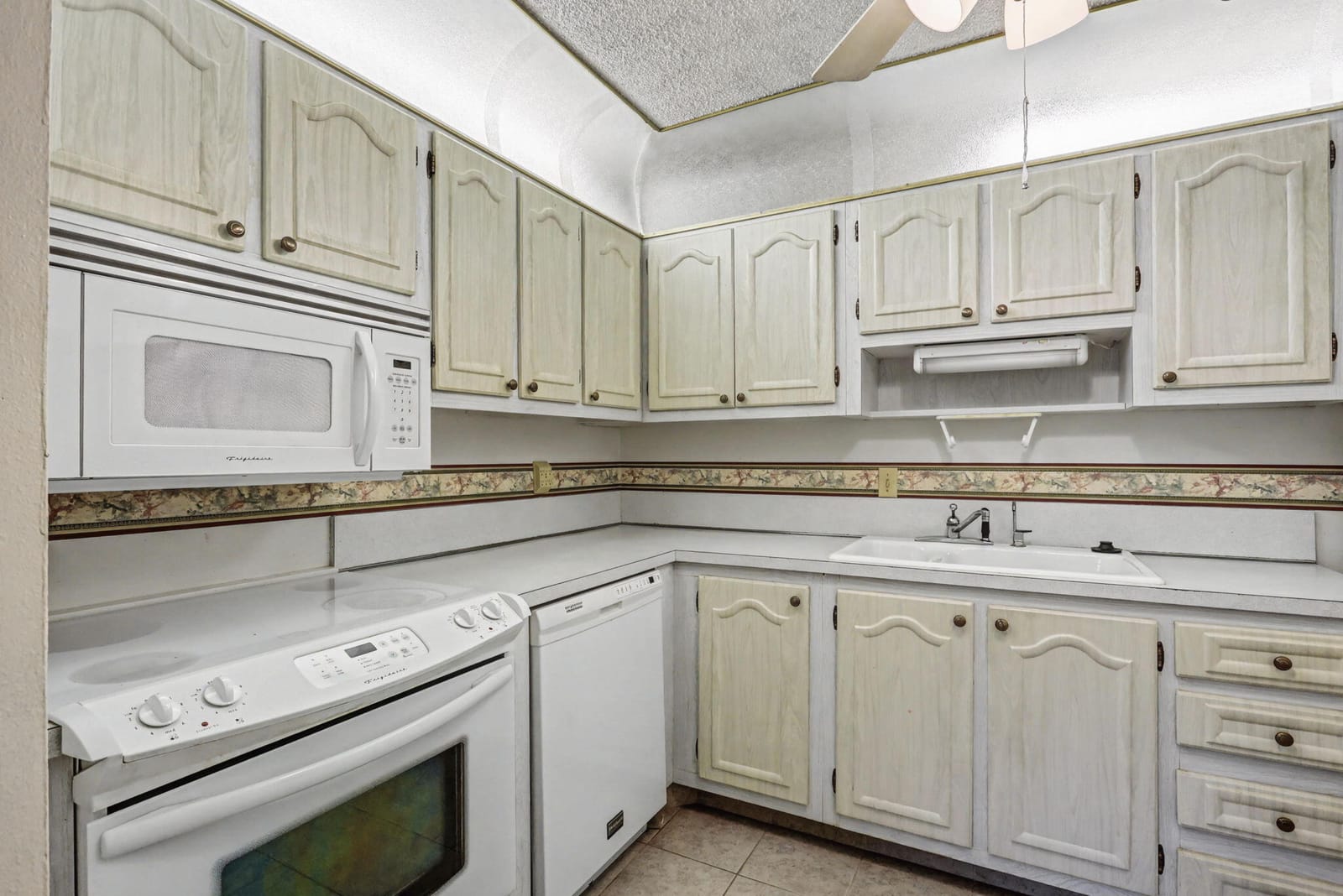 22805 SW 66th Avenue 206, Boca Raton, FL 33428 photo 13