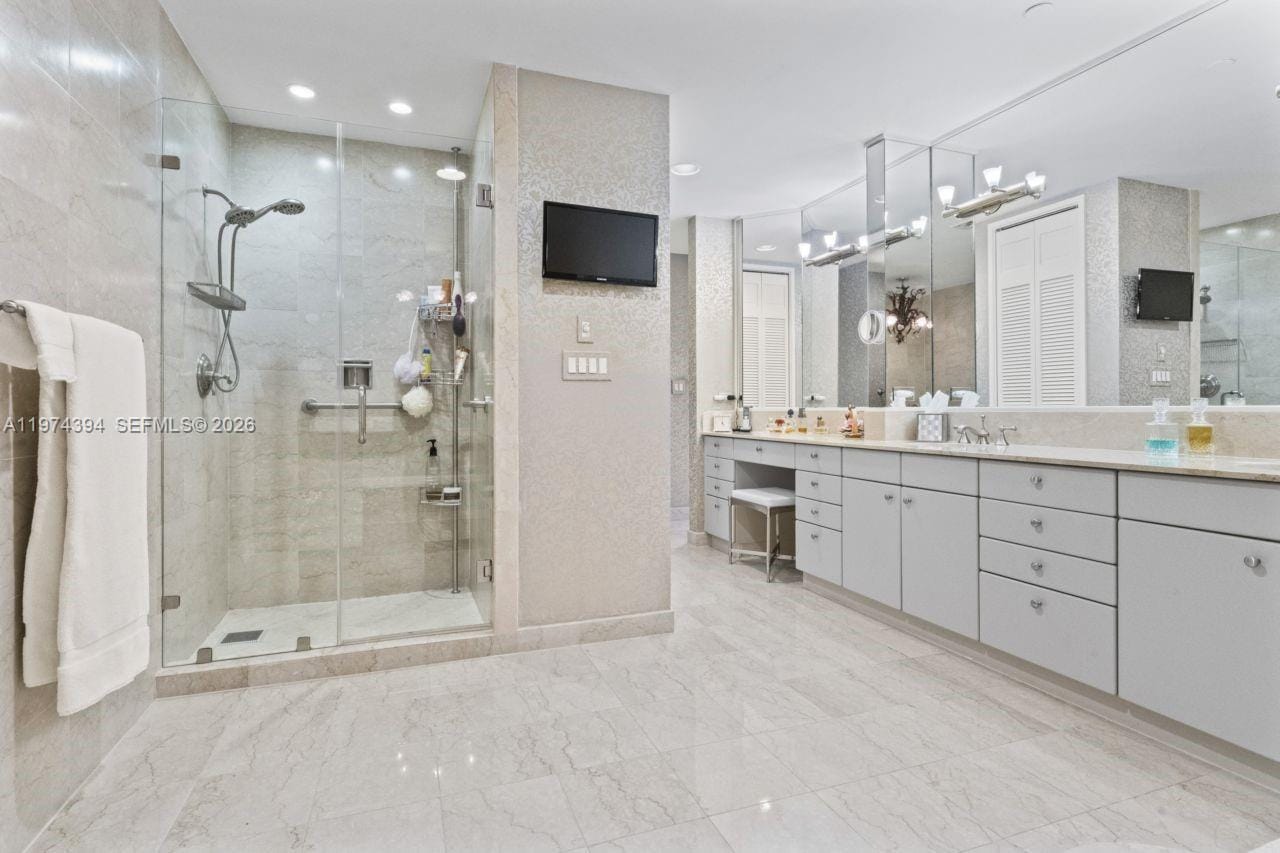 5266 Fisher Island Drive 5266, Miami Beach, FL 33109 photo 24