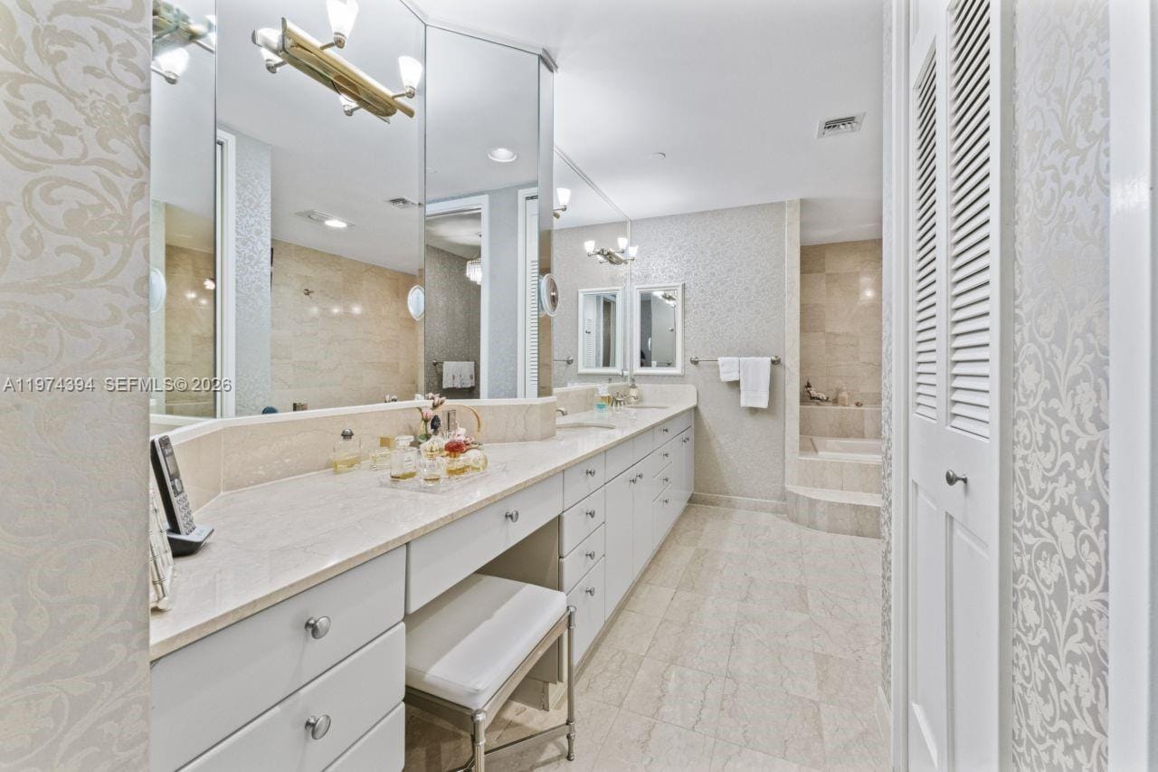 5266 Fisher Island Drive 5266, Miami Beach, FL 33109 photo 25