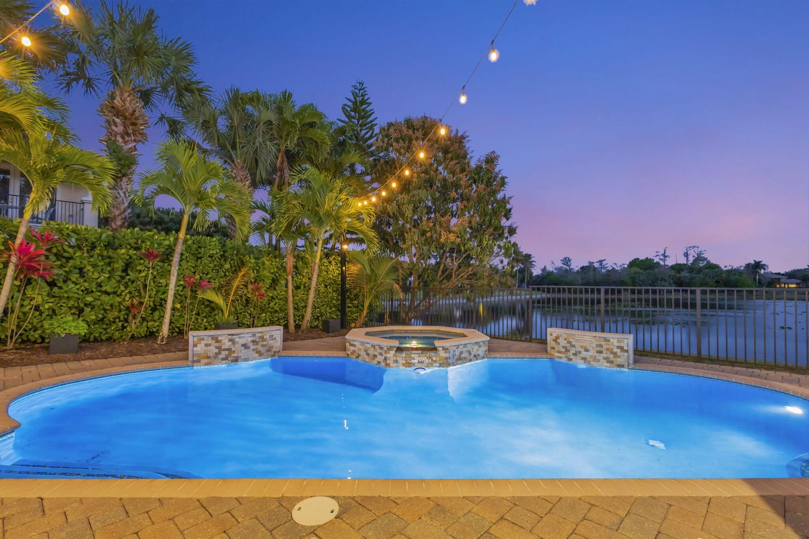 533 Edgebrook Lane, West Palm Beach, FL 33411 photo 9