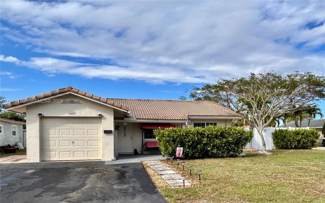6605 NW 76th Street, sold in Vanguard Village In The, Tamarac, FL