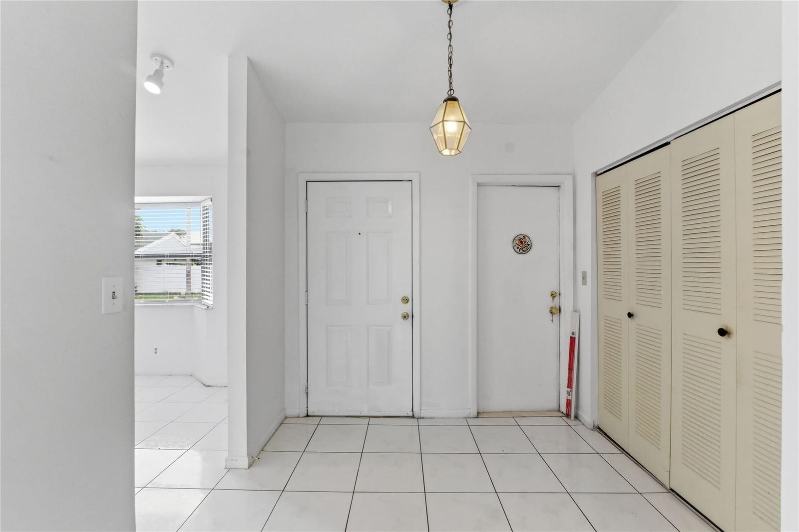 7520 NW 88th Terrace — photo 11