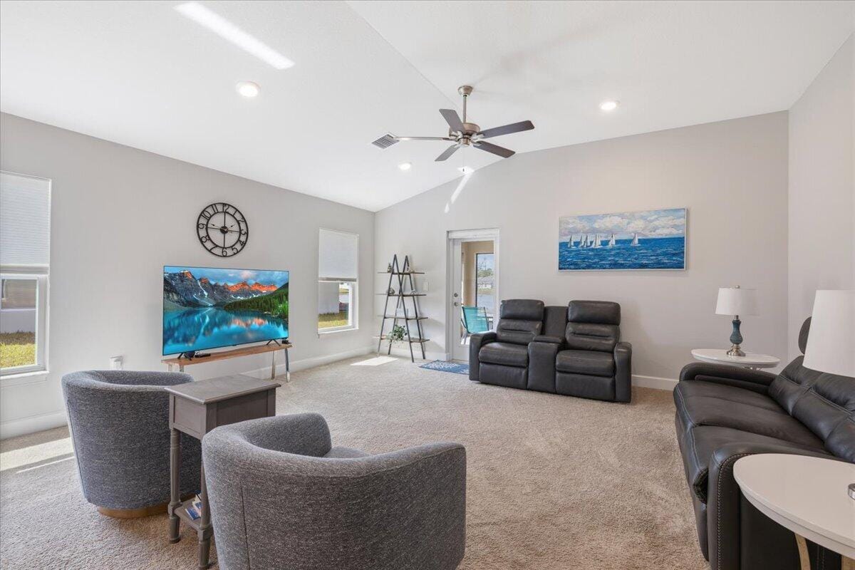 5435 Lugo Street — photo 3