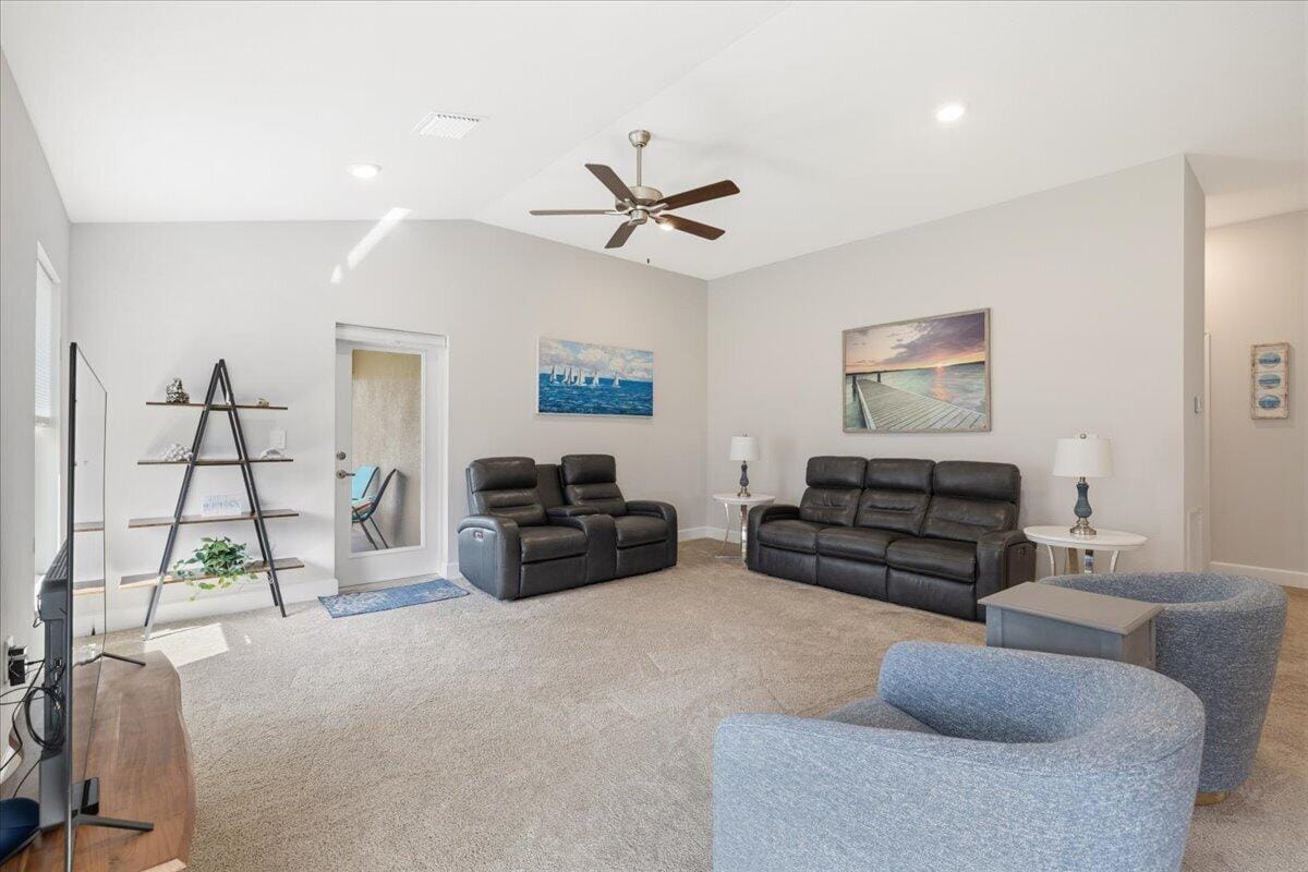 5435 Lugo Street — photo 4