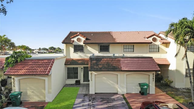 6353 NW 190th Terrace, sold in Townhomes Of Country Lake, Hialeah, FL