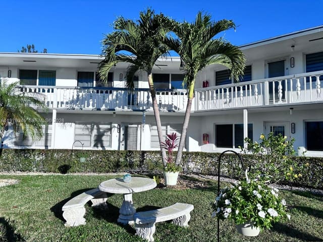 118 Northampton F 118 118, sold in Northampton Condos, West Palm Beach, FL