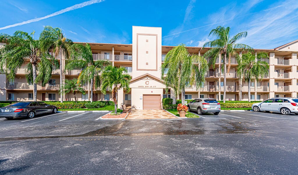 12551 SW 16th Court 206c, Pembroke Pines, FL 33027 photo 16