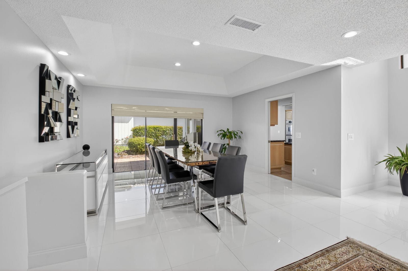 32 Estate Drive — photo 8