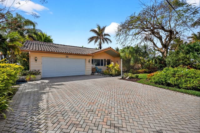 150 SW Beachway Avenue, sold in Seagate Harbor, Palm City, FL