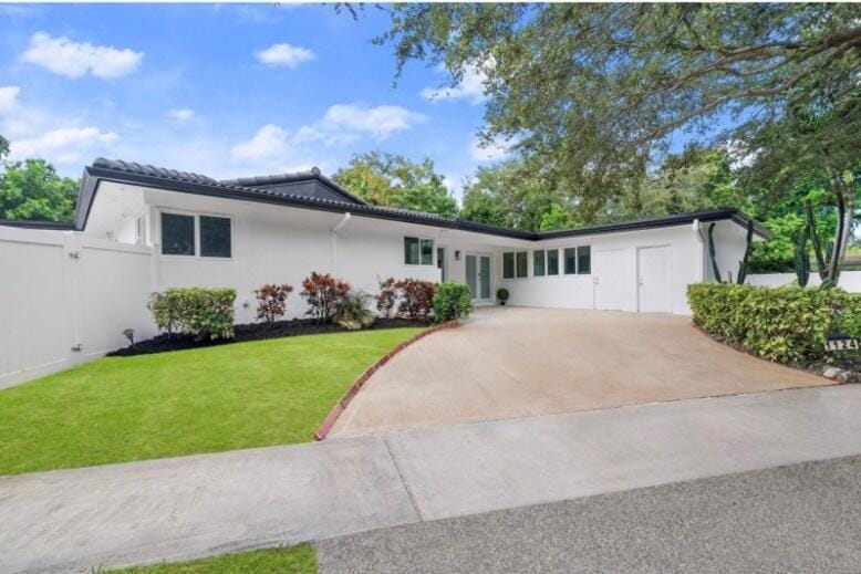 1124 Yale Drive, Hollywood, FL 33021 photo 17