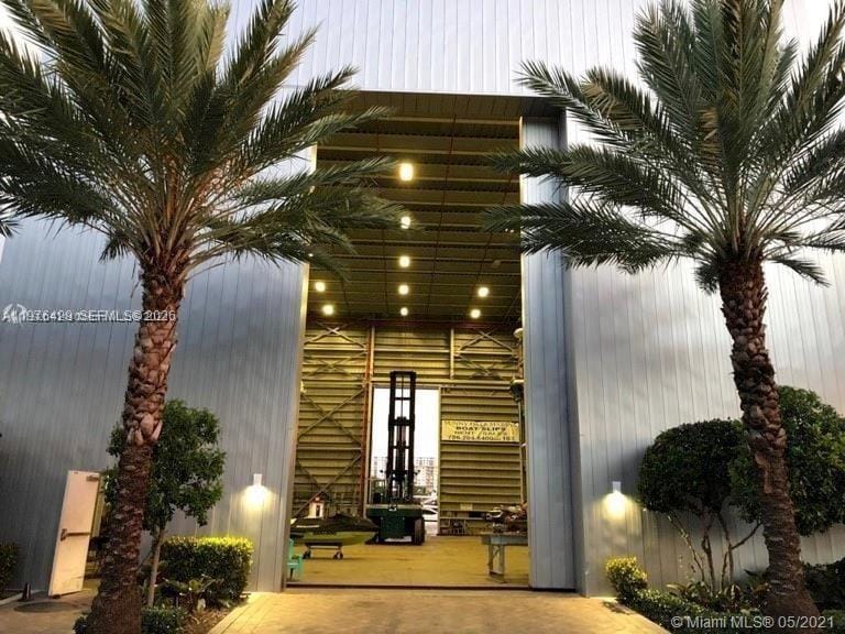 400 Sunny Isles Boulevard — photo 3