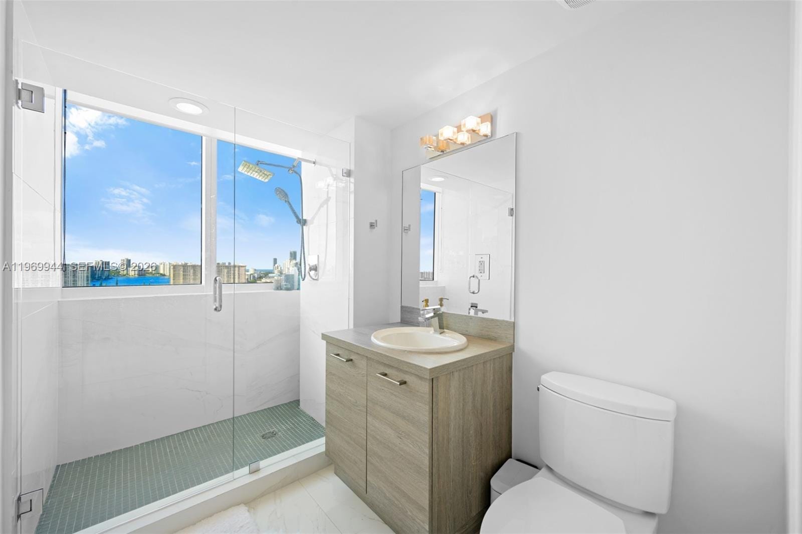400 Sunny Isles Boulevard 2004 — photo 12