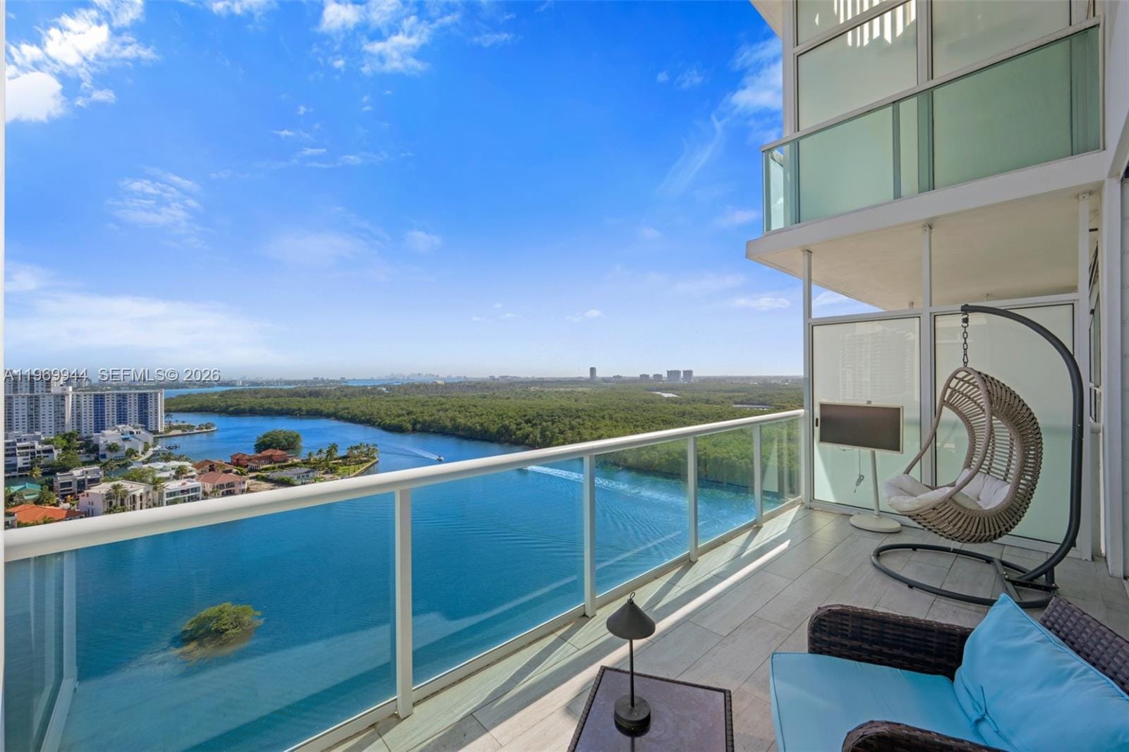 400 Sunny Isles Boulevard 2004, Sunny Isles Beach, FL 33160 photo 14