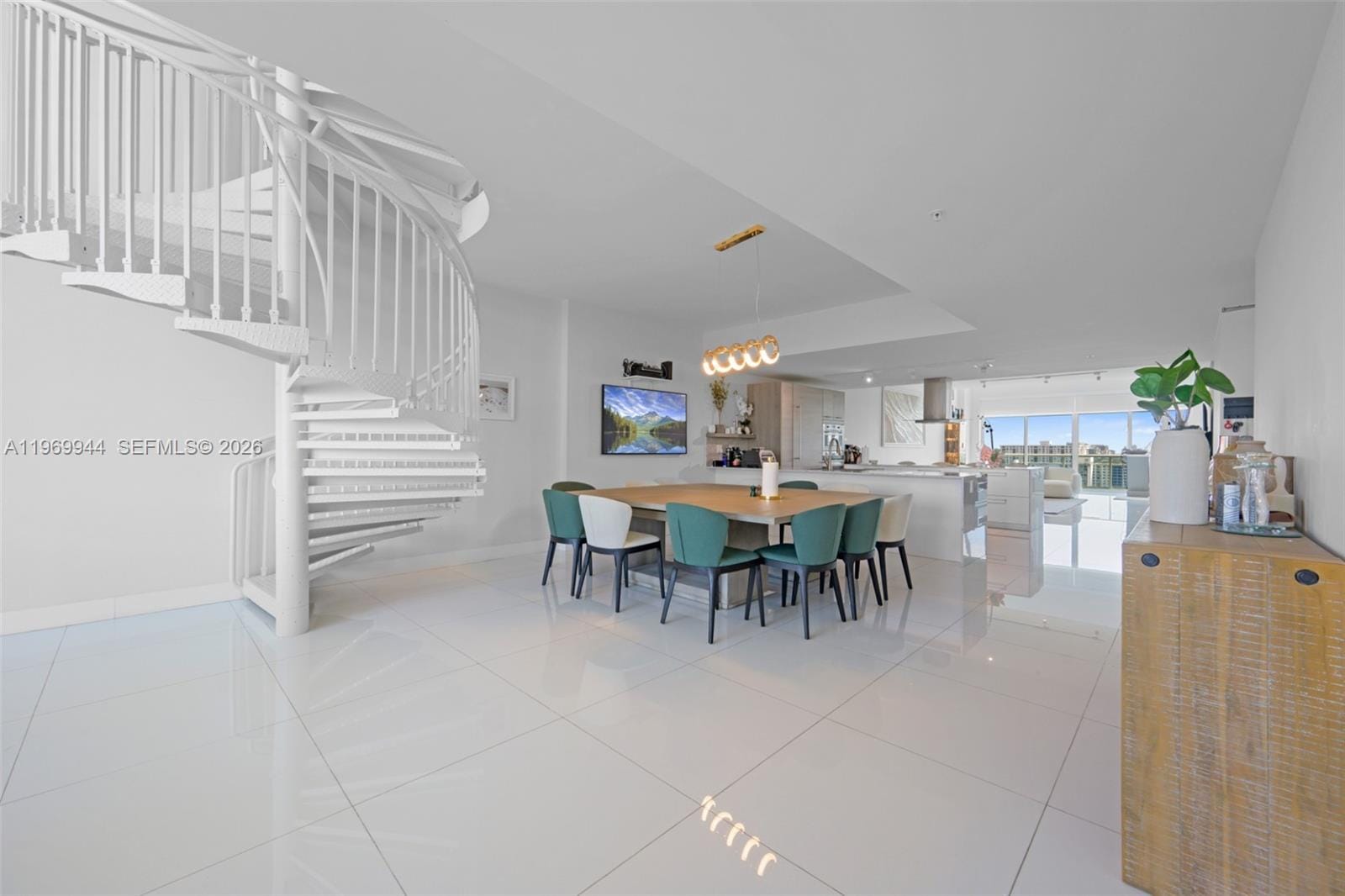400 Sunny Isles Boulevard 2004 — photo 6