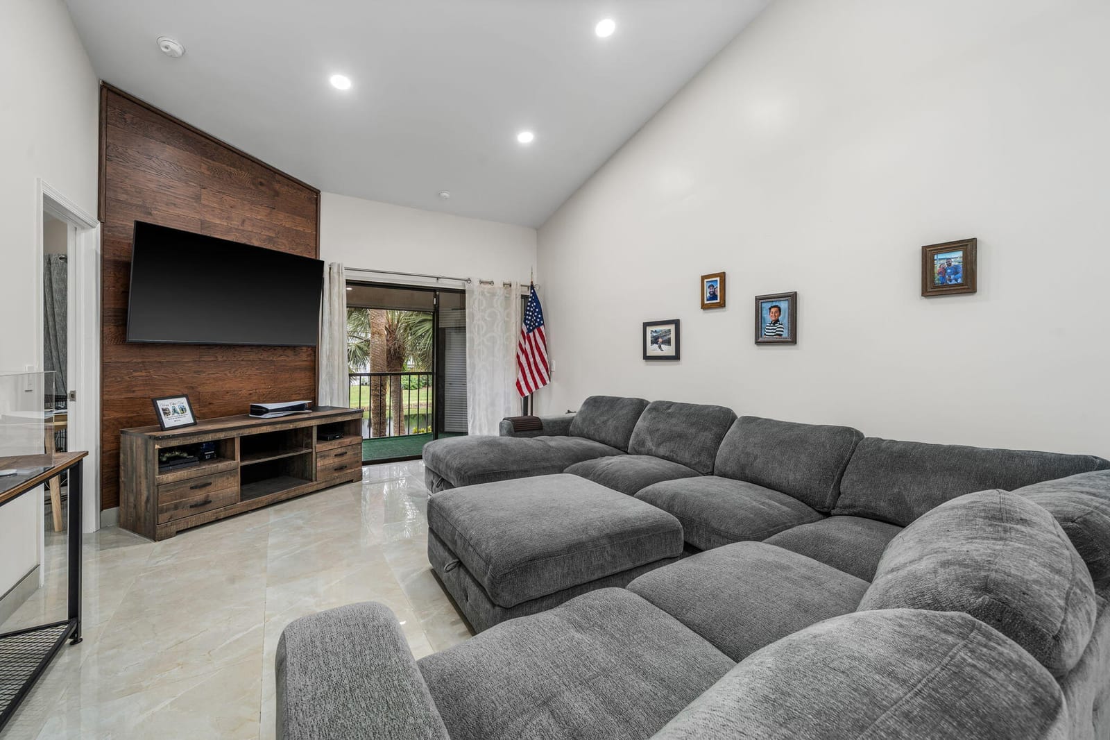 600 Crosswinds Drive C2, Greenacres, FL 33413 photo 4
