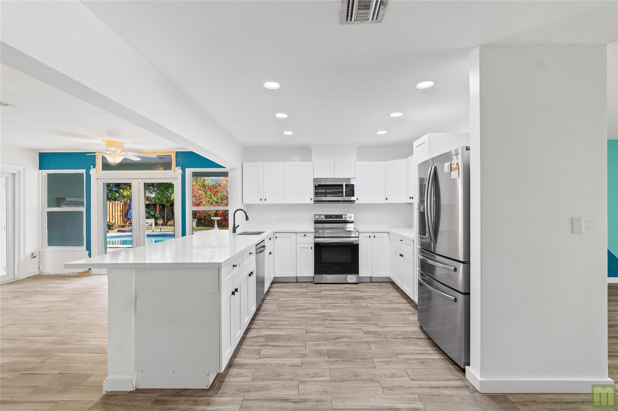 3831 NW 11th Street — photo 10