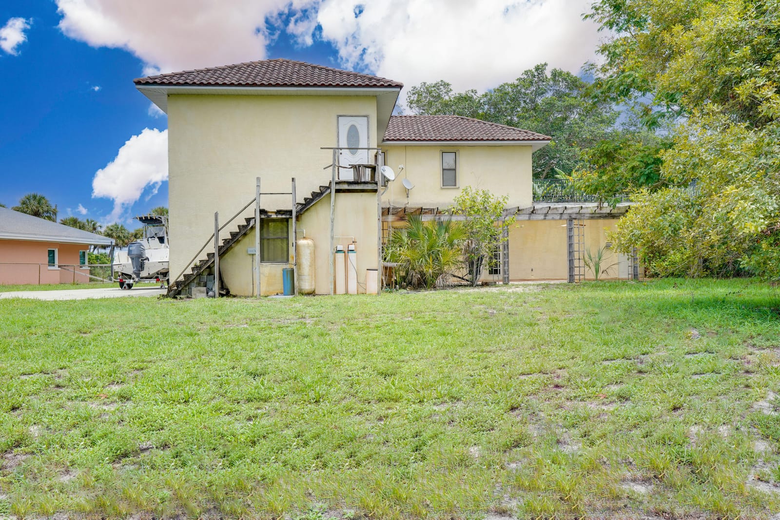 8945 S Indian River Drive — photo 11