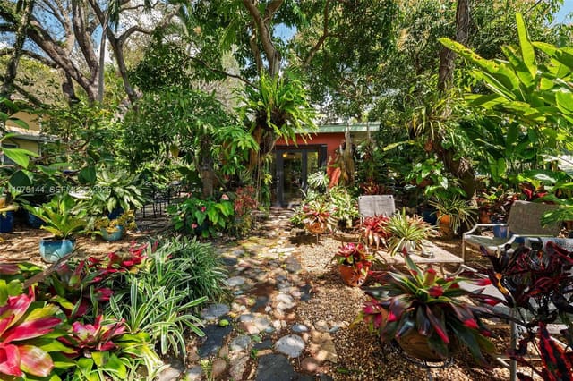 3820 Plaza Street, sold in Coco Gve Pk 2 Amd, Miami, FL