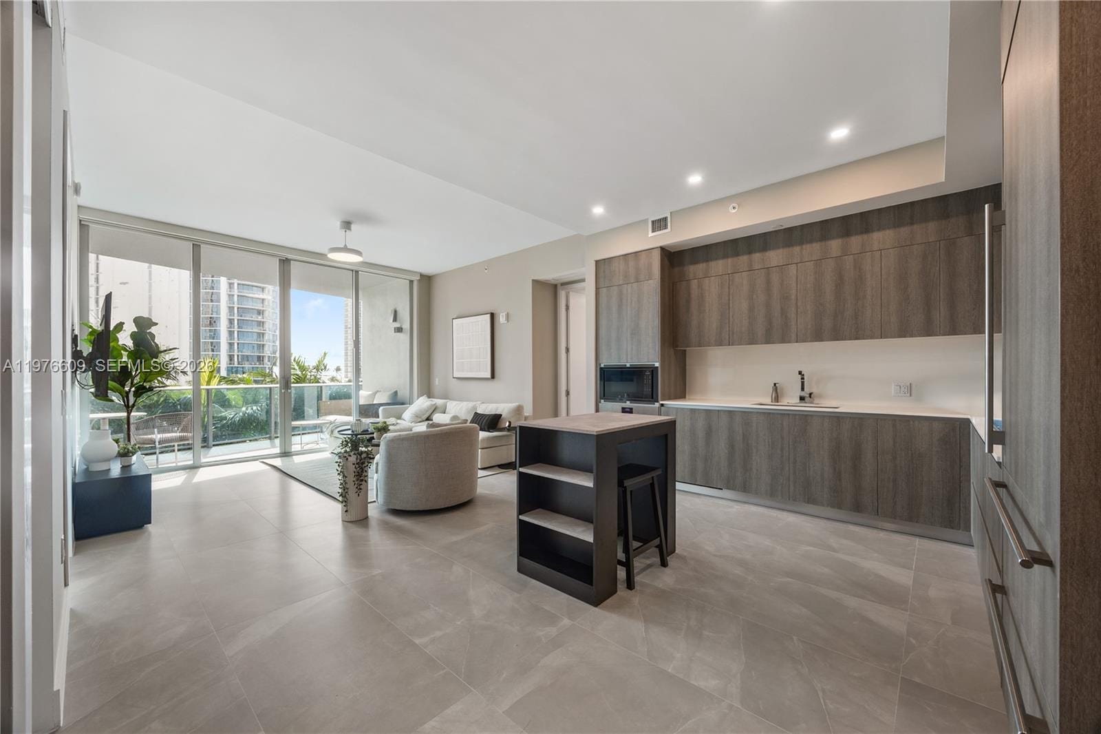 17550 Collins Avenue 502, Sunny Isles Beach, FL 33160 photo 19