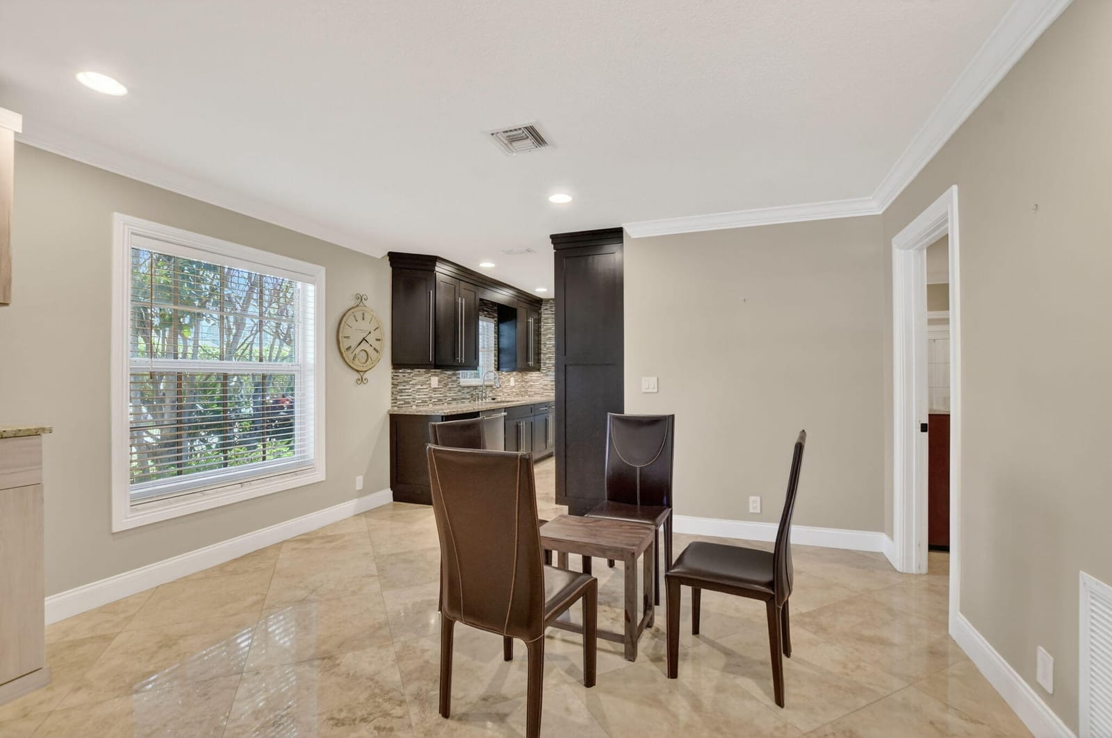 770 E Camino Real 0010 — photo 6