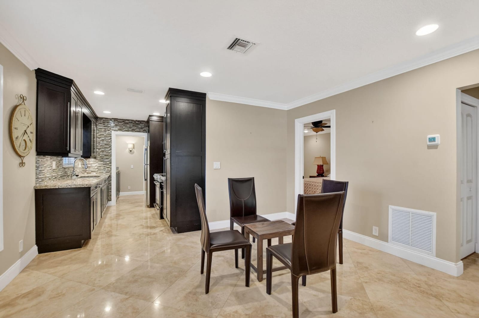 770 E Camino Real 0010 — photo 7