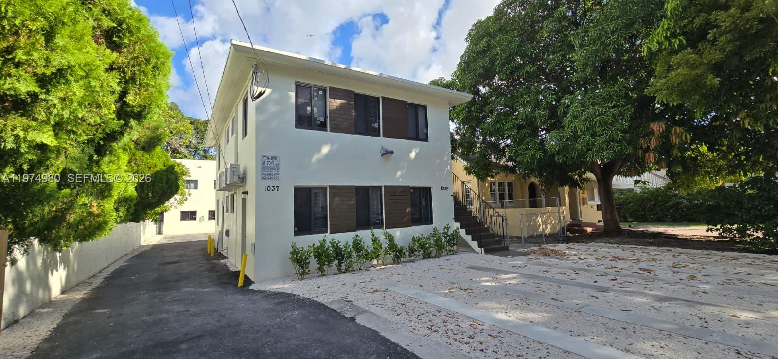1035 SW 4th Street 2, Miami, FL 33130, Miami