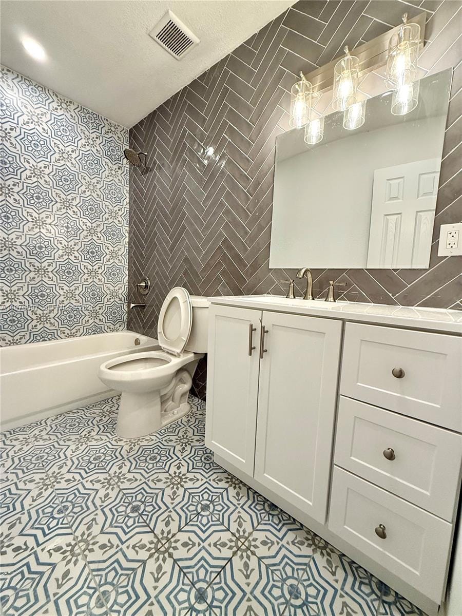 4438 E Riverside Drive — photo 8