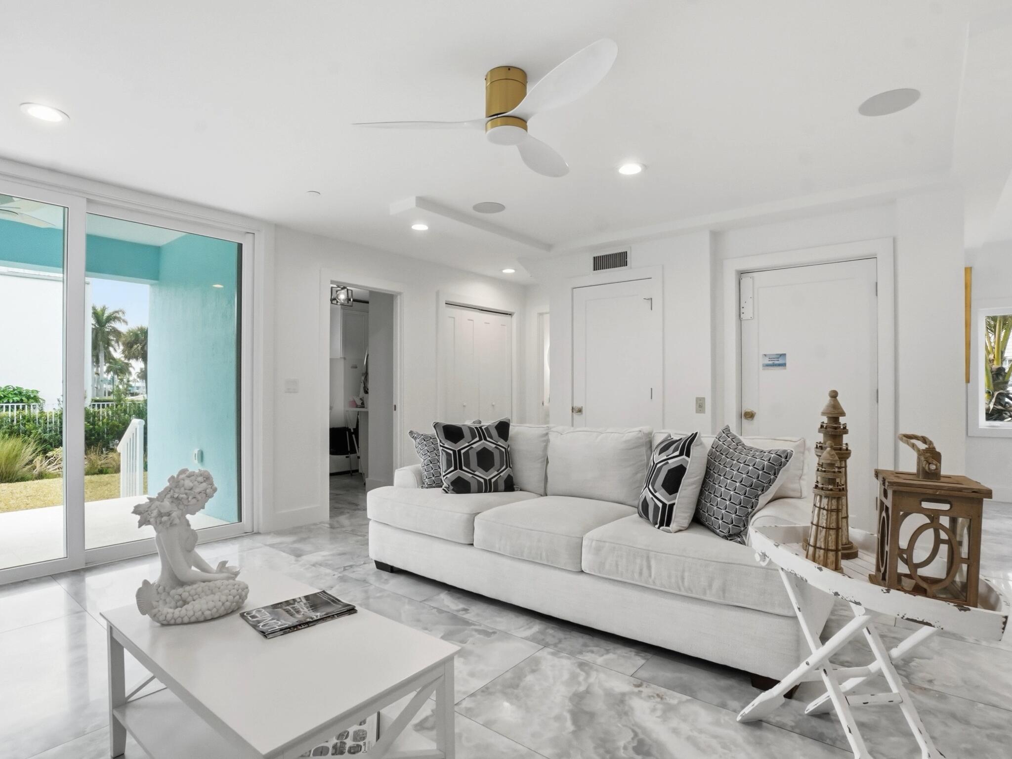 523 Coral Sands Way — photo 2