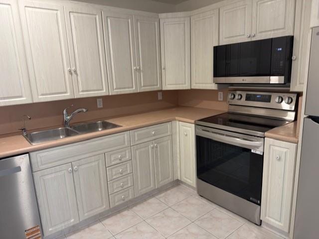 2053 Rexford C 2053 — photo 3