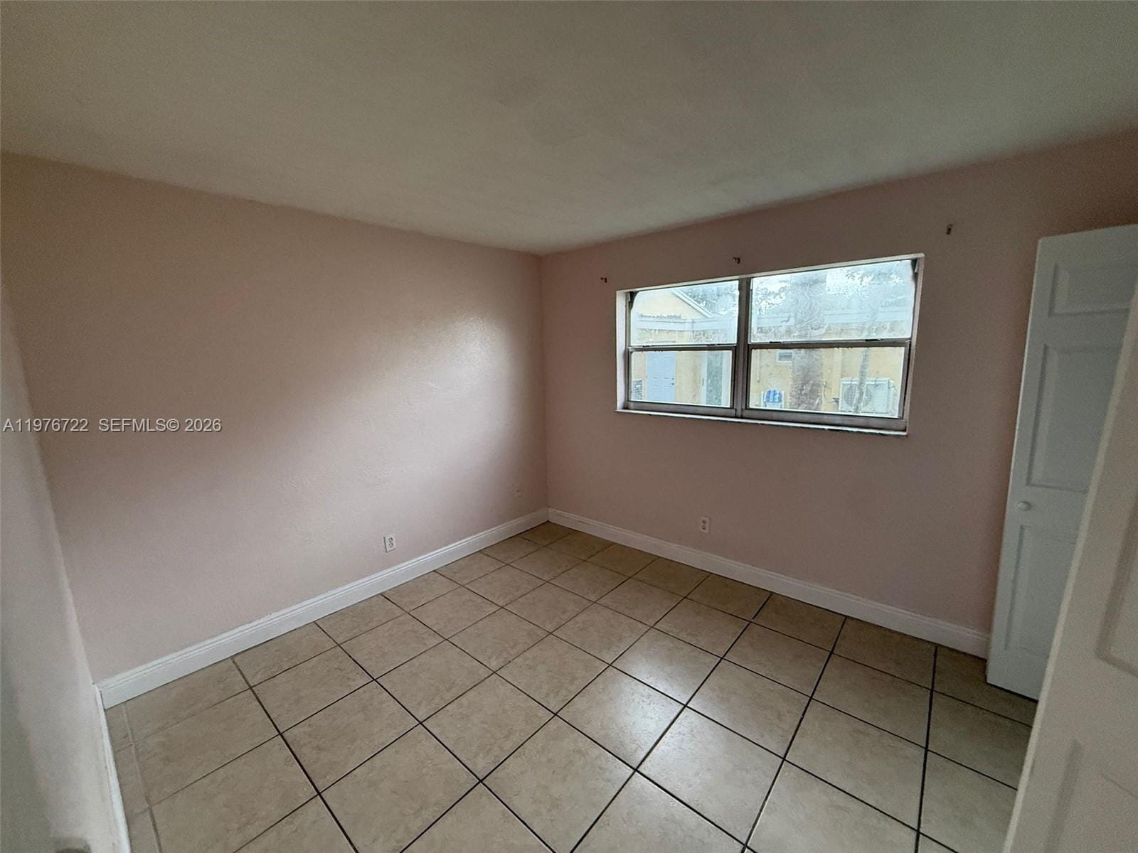 4732 SW 33rd Avenue 103 — photo 5